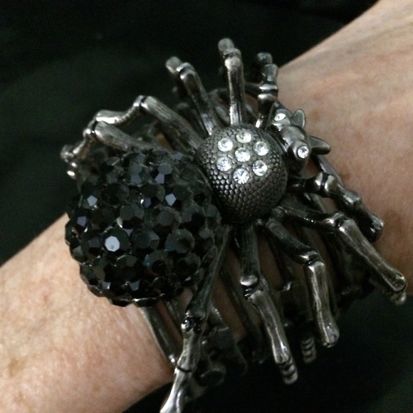 Handmade Accessories - 🎃Bejeweled spider cuff bracelet